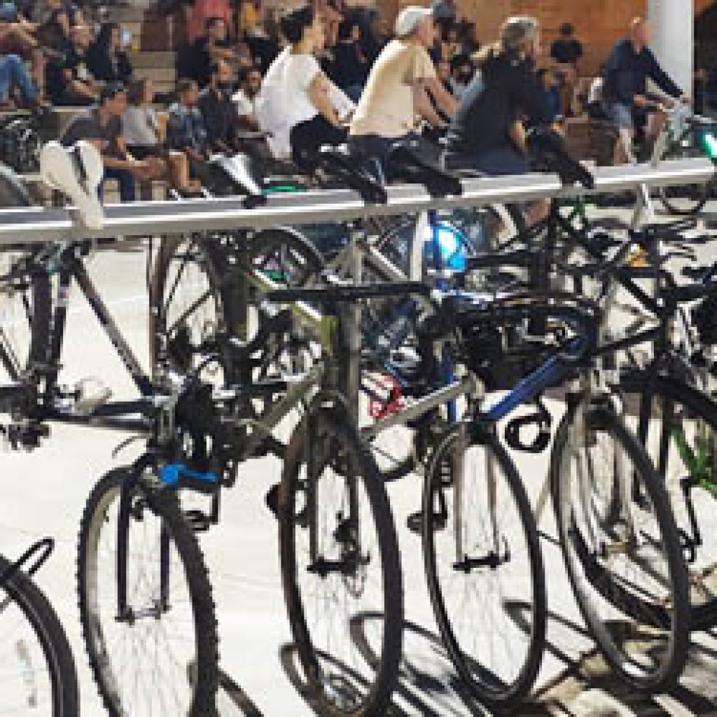 ¡Hemos ido al cine! Cyclolock ofrece aparcamiento gratuito en el Rueda Film Festival